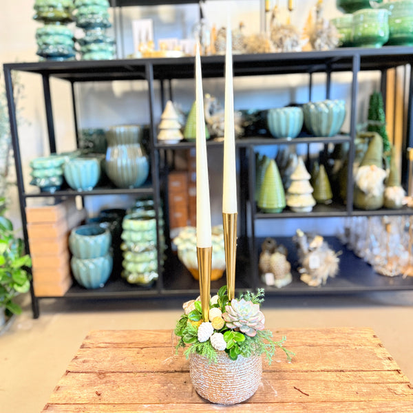 Juledekoration med sukkulent og gulddetaljer – elegant og naturlig