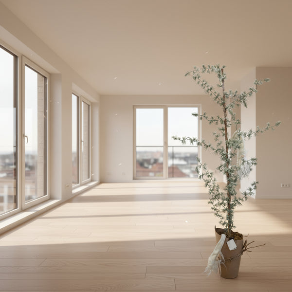 Kunstigt juletræ med 2 hvide nisser